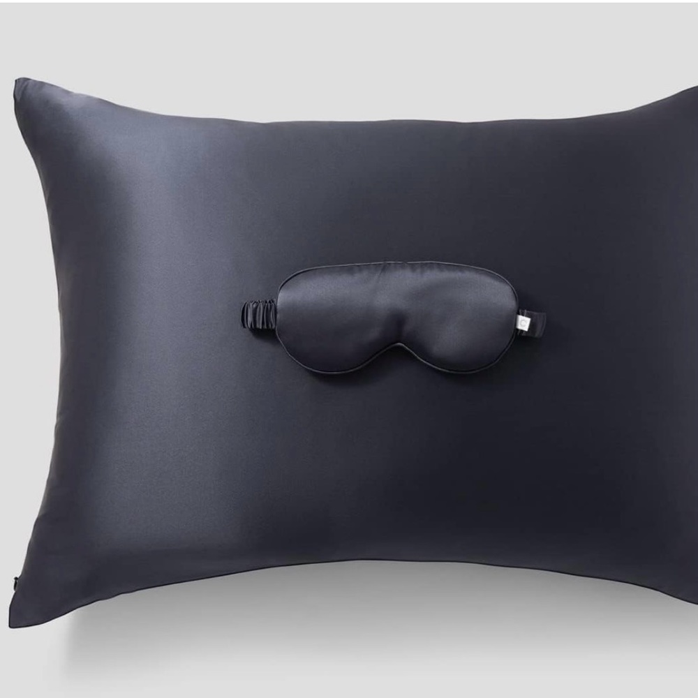 NIB Casper silk pillowcase  + sleep mask set (standard - Indigo)